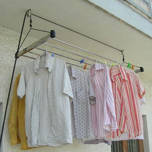 Balcony hanger system